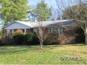 21 Oak Leaf Ln, Arden, NC 28704