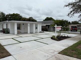 661 E 44th St, Hialeah, FL 33013