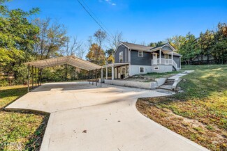 1408 Peltier Rd, Knoxville, TN 37912