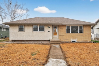 4812 7th St NE, Columbia Heights, MN 55421