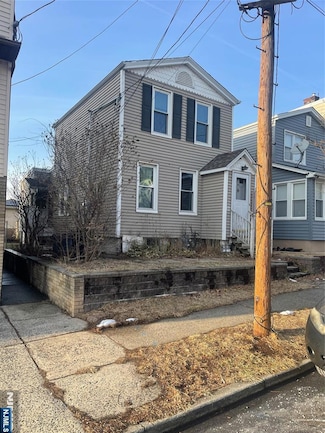 534 Jefferson St, Carlstadt, NJ 07072