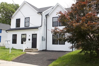 131 3rd St, Keyport, NJ 07735