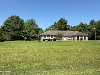 573 Renshaw Rd, Yazoo City, MS 39194