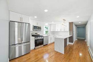 24 Stephen St Unit 2, Lynn, MA 01902