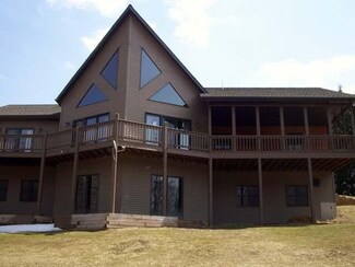 10486 Bocek Ln, Argonne, WI 54511