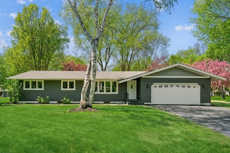 545 Orchid Ln N, Plymouth, MN 55447
