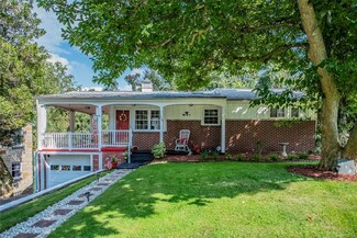 119 Gardenia Dr, Turtle Creek, PA 15145