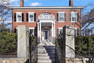 72 Manning St Unit 1, Providence, RI 02906