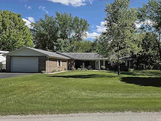 15 Ems B28a Ln, Pierceton, IN 46562