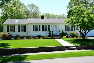 48 Taylor St, Needham Heights, MA 02494