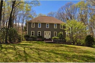 50 Lantern Ln, Wrentham, MA 02093