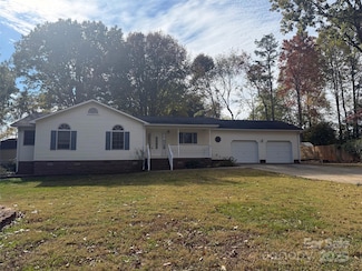 429 Link Dr, Iron Station, NC 28080