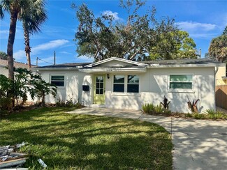 1863 New Hampshire Ave NE, Saint Petersburg, FL 33703