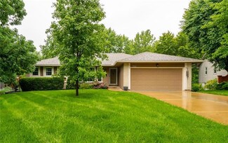 9270 Reeder Dr, Overland Park, KS 66214