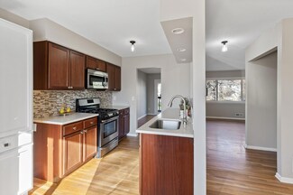 7419 142nd Street Ct, Saint Paul, MN 55124