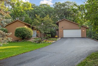2810 Revere Cir N, Plymouth, MN 55441