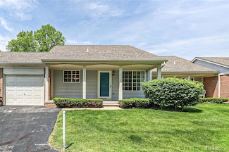 19227 Mandarin Dr Unit 10, Roseville, MI 48066