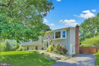 5584 Reardon Ln, Woodbridge, VA 22193