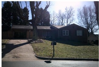 317 Annhurst Dr, Danville, VA 24540