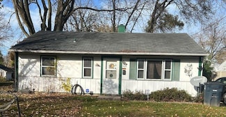 105 Ruby Ct, Michigan City, IN 46360