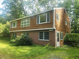 13 Woodland Ave, Nottingham, NH 03290