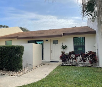 6 Chelsea Ln, Boynton Beach, FL 33426