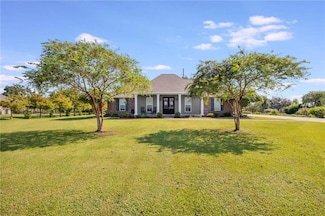 220 Northbend Ln, Montz, LA 70068