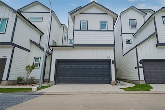 1609 Regents Gate, Houston, TX 77055