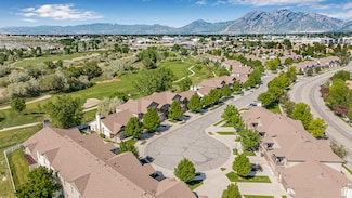 839 W Jordan Oaks Ct, Sandy, UT 84070