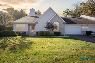 7949 Hidden Harbour Dr E, Holland, OH 43528