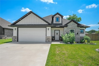 2987 Archer Dr, Bryan, TX 77808