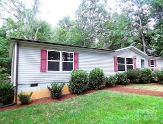 31 McGee Hill Rd, Fairview, NC 28730