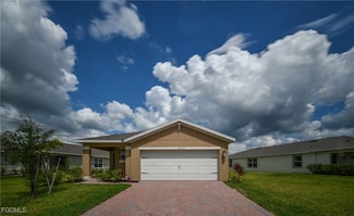 18524 Cronin Sand Ln, North Fort Myers, FL 33917