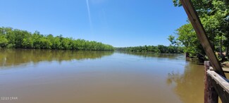 612 Byrd Parker Dr, Wewahitchka, FL 32465
