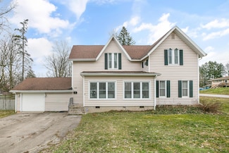 415 E York St, Cassopolis, MI 49031