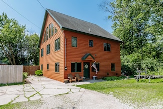 28913 Bark Ln, Waterford, WI 53185
