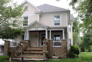 418 Cooper Ave, Paris, MO 65275