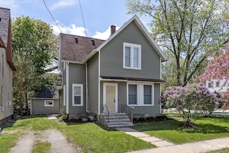 344 Ryerson Ave, Elgin, IL 60123