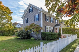 37 Caldwell St, Portland, ME 04103