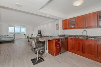2301 Collins Ave Unit 1531, Miami Beach, FL 33139