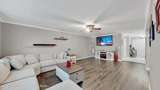 8 Apache Way, Branchburg, NJ 08876