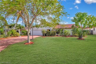 27394 Pelican Ridge Cir, Bonita Springs, FL 34135