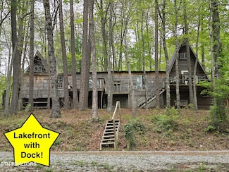 5710 Lakeshore Dr, Tallassee, TN 37878