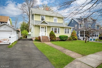 104 Riverside Dr, Cranford, NJ 07016