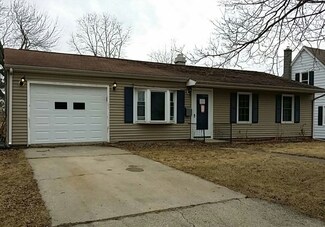 502 S 10th St, Oregon, IL 61061