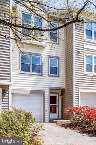 6148 Glen Eagles Ct Unit 32, Falls Church, VA 22044