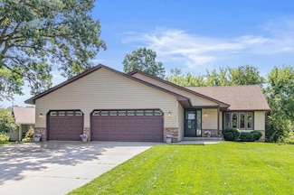 10366 Eagle St NW, Coon Rapids, MN 55433