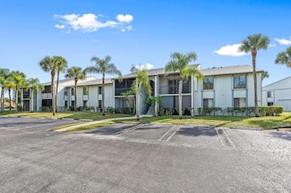 1006 Green Pine Blvd Unit 61, West Palm Beach, FL 33409