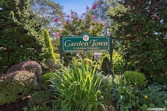 1213 E Broadway Unit B24, Hewlett, NY 11557