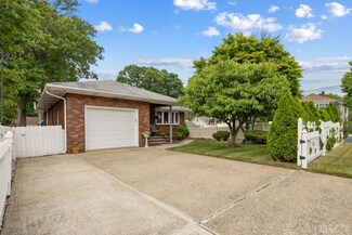 393 Pierson Ave, Edison, NJ 08837